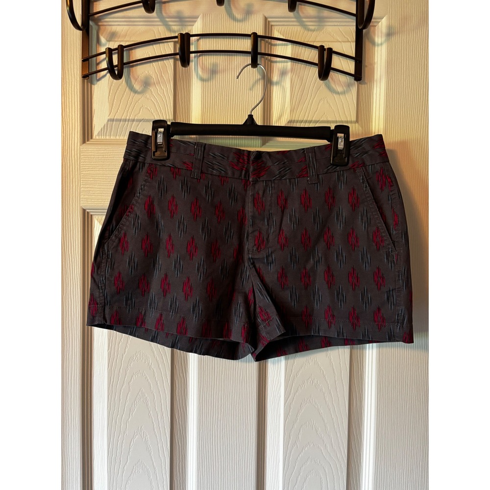 Khakis by Gap The 3" Short Womens 4 Gray Red Ikat Geometric Chino‎ Shorts